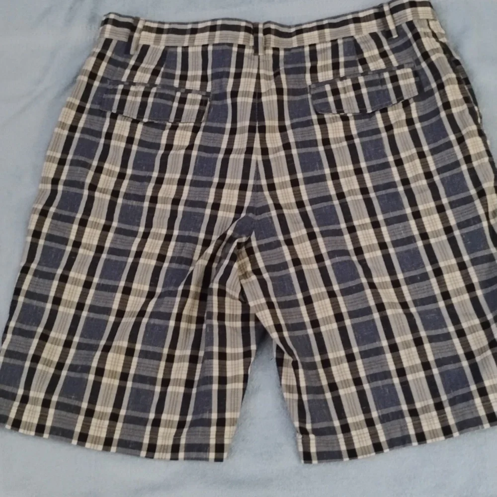 Van Heusen Studio Men's Shorts!
